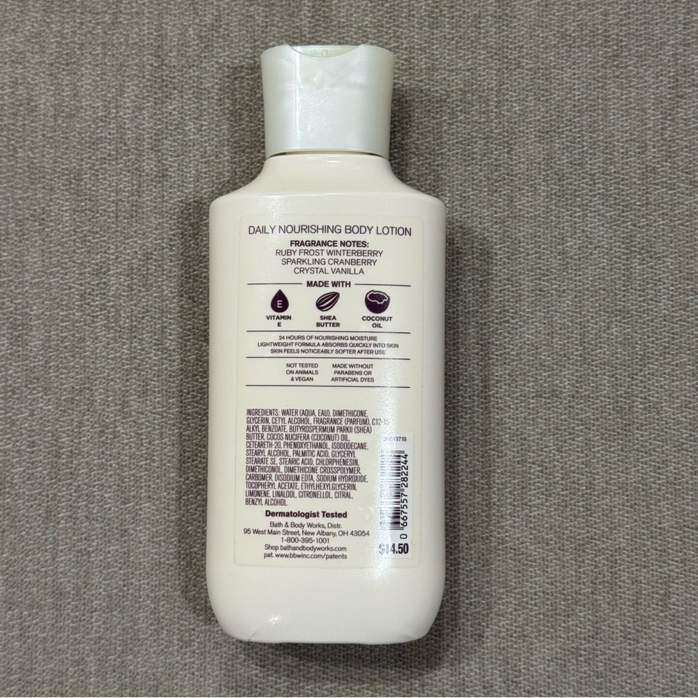 Bath & Body Works Winter Berry Wonder Body Lotion - Picture 4 of 4